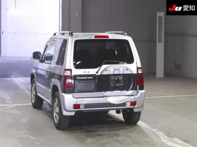 MITSUBISHI PAJERO MINI