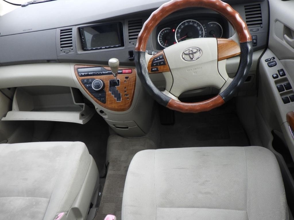 TOYOTA ISIS