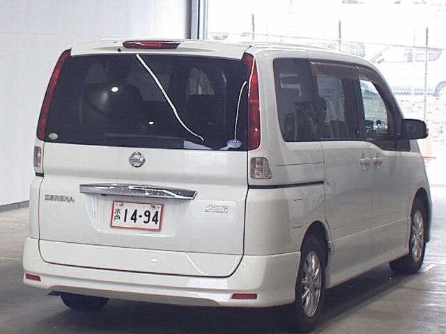 NISSAN SERENA