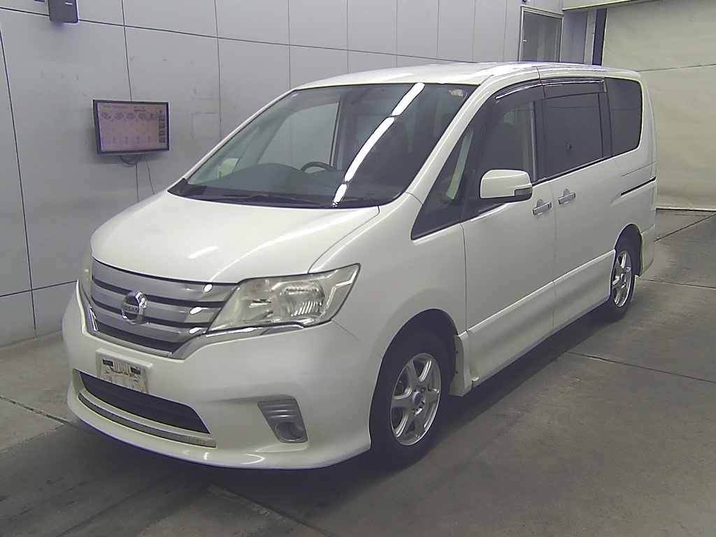 NISSAN SERENA