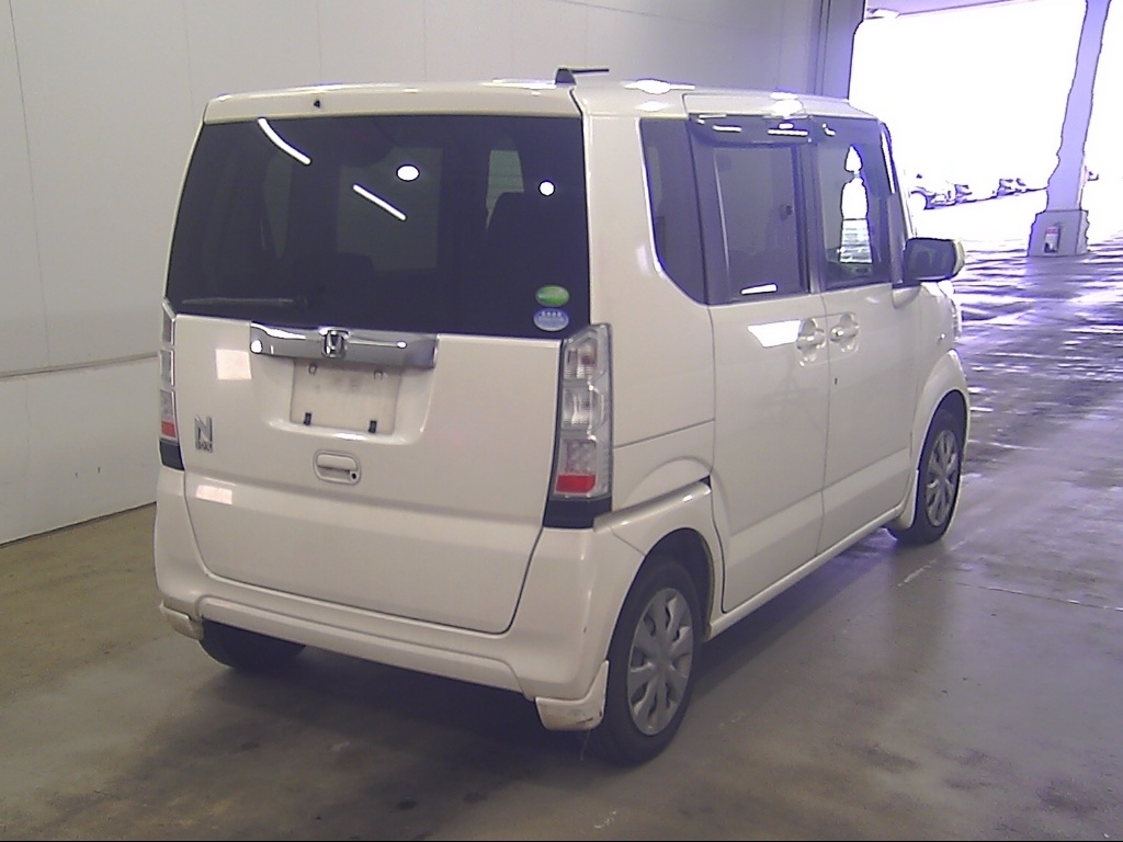 HONDA N-BOX