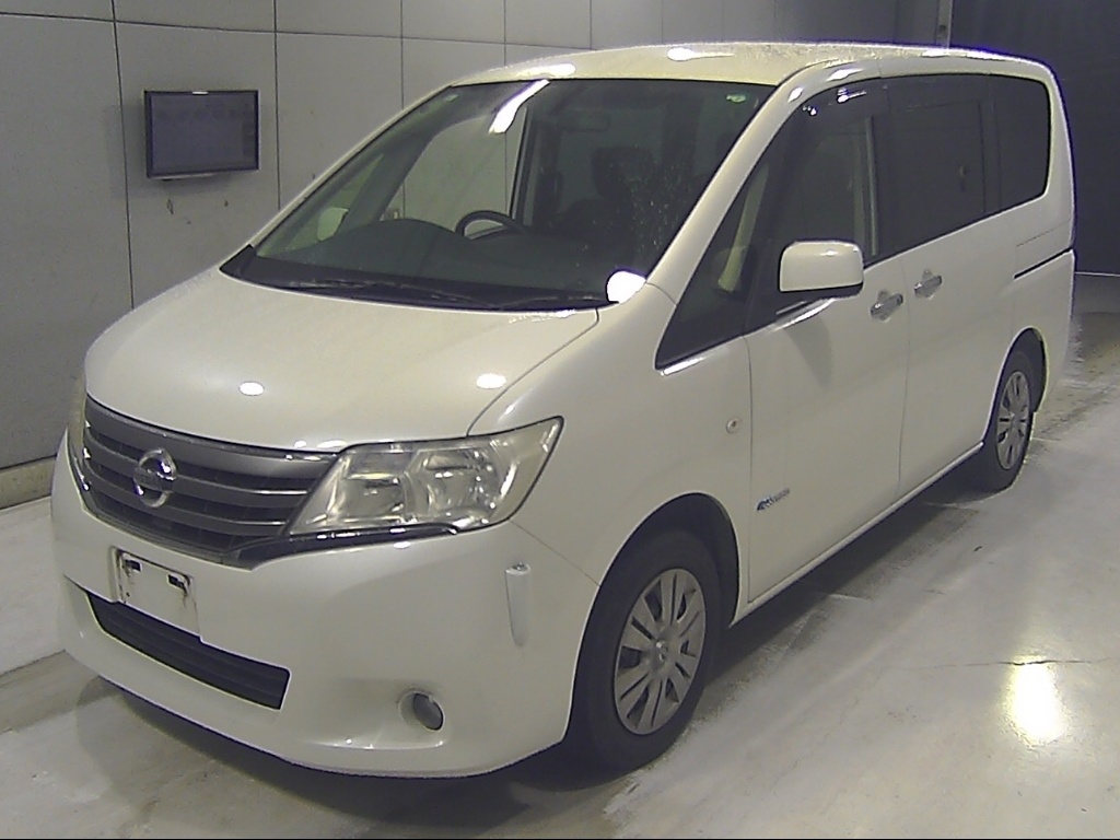 NISSAN SERENA