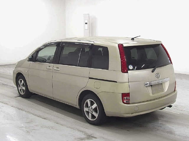 TOYOTA ISIS