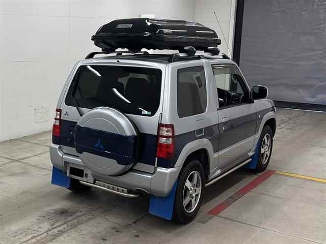 MITSUBISHI PAJERO MINI
