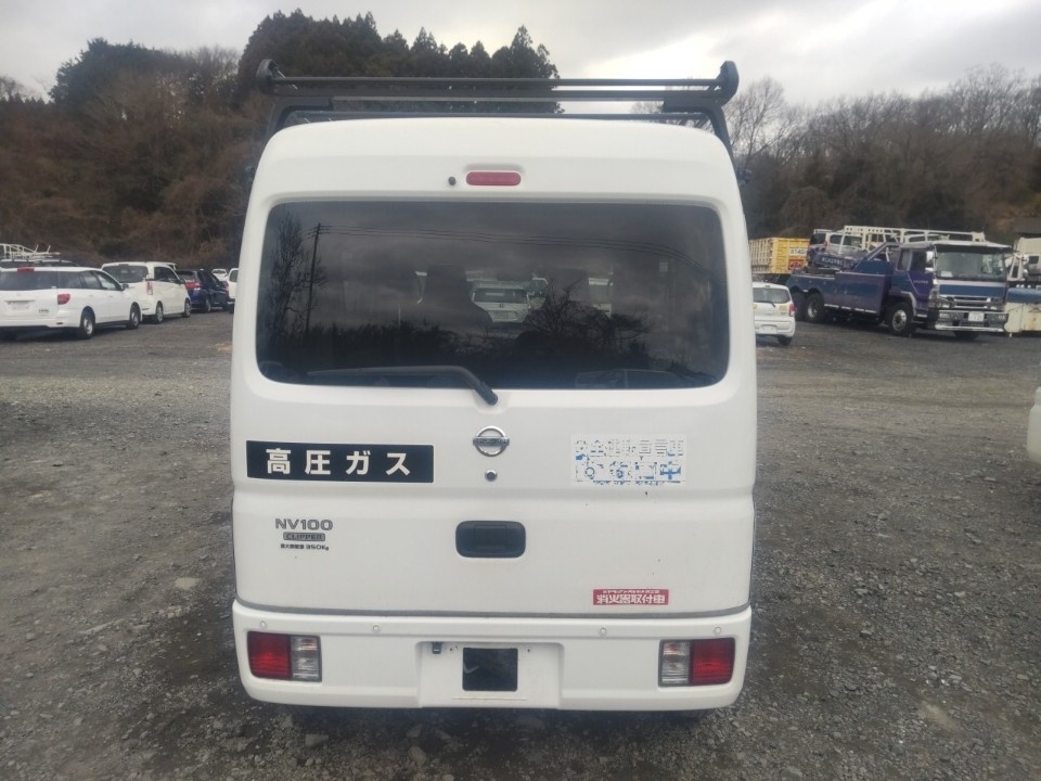 NISSAN NV100 CLIPPER