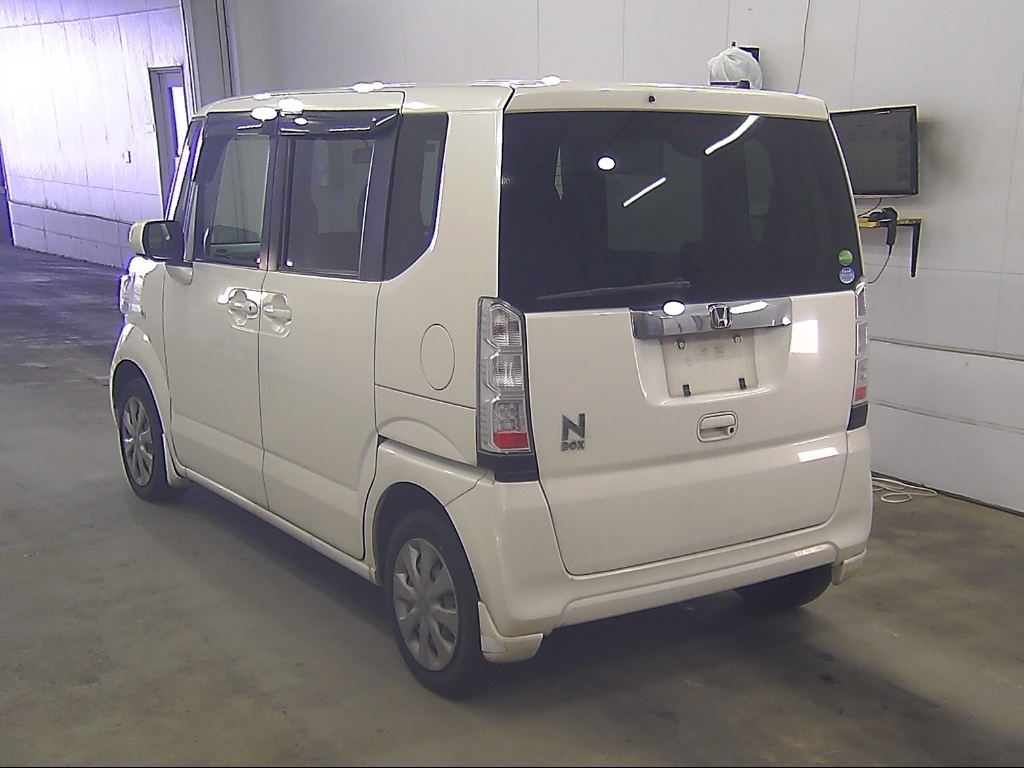 HONDA N-BOX