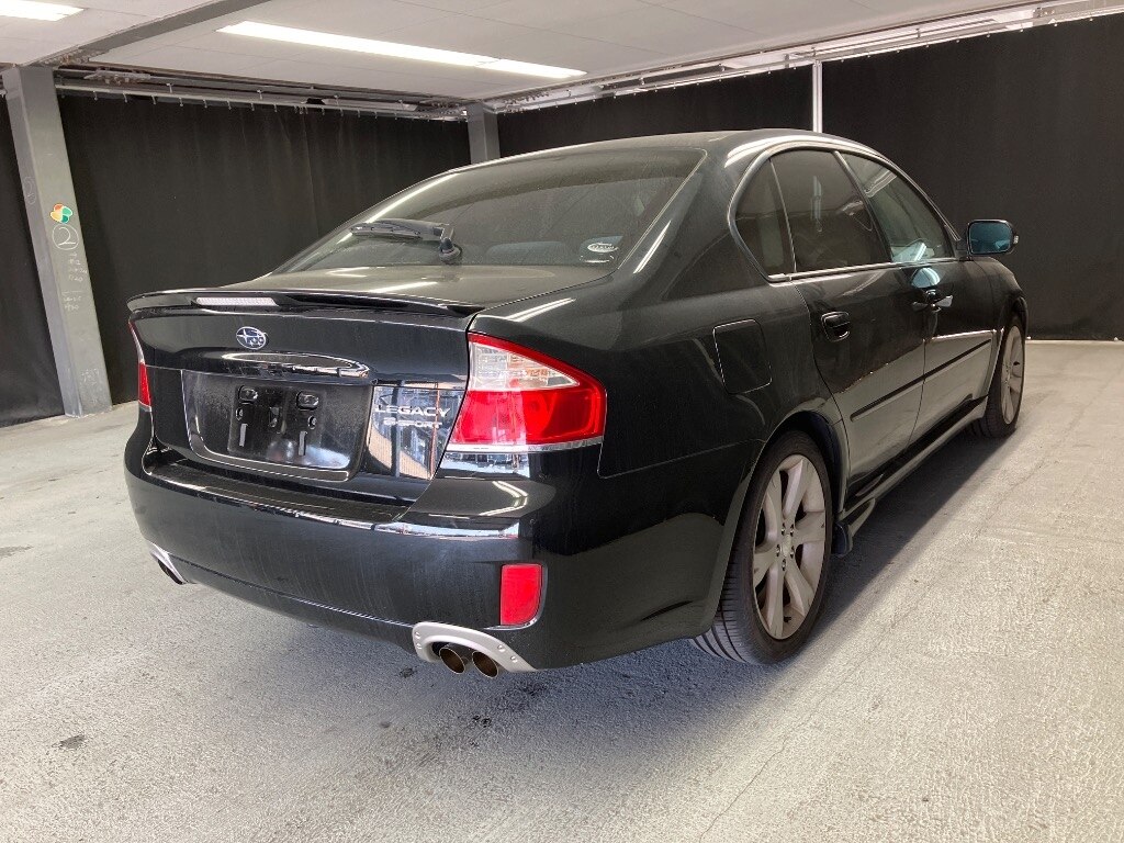 SUBARU LEGACY B4