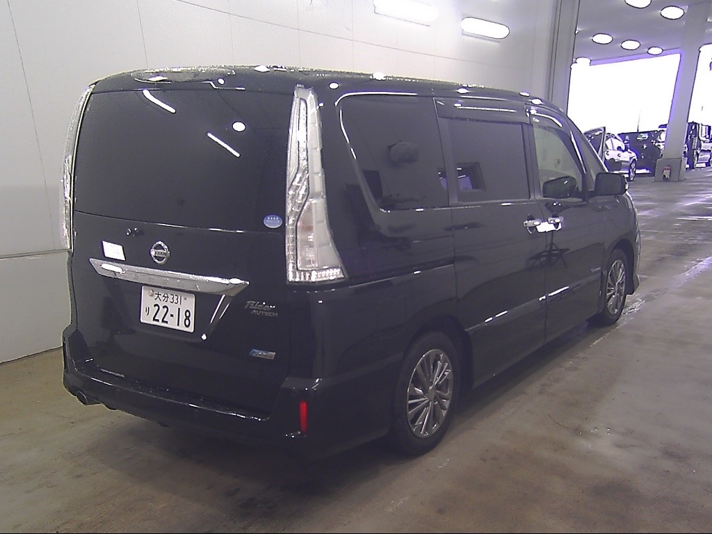 NISSAN SERENA