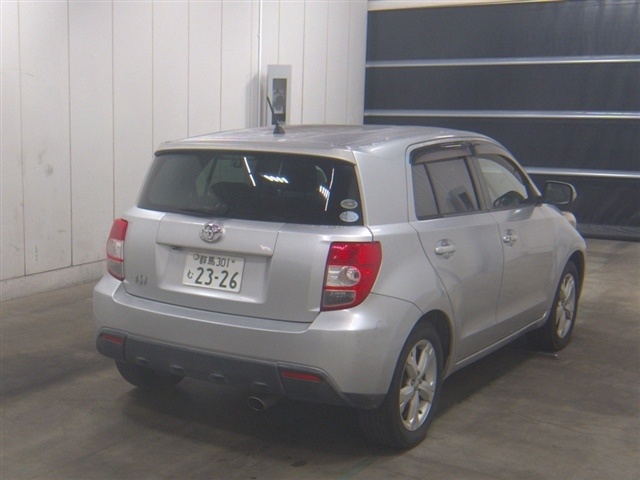 TOYOTA IST