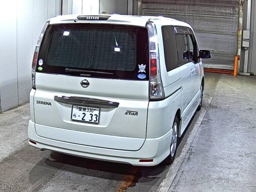 NISSAN SERENA