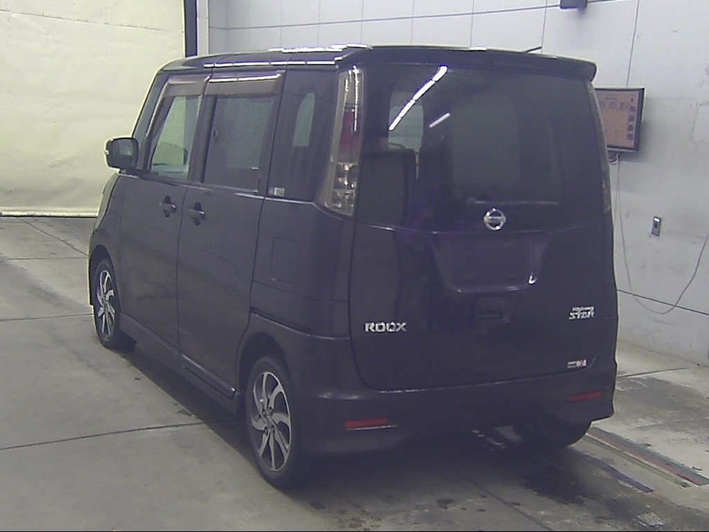 NISSAN ROOX