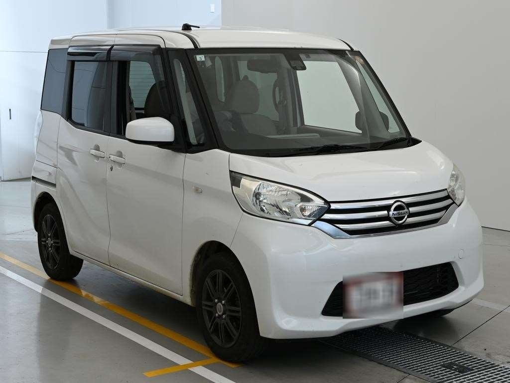 NISSAN DAYZ ROOX