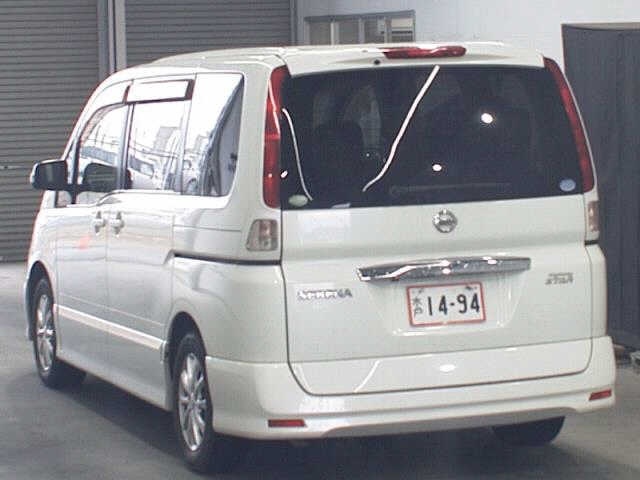NISSAN SERENA