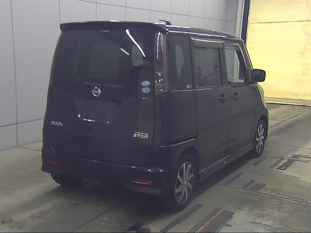 NISSAN ROOX
