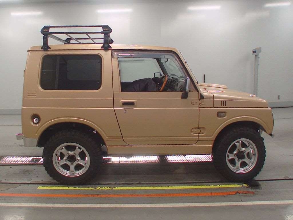 SUZUKI JIMNY