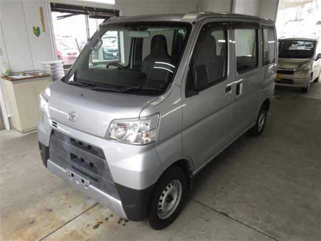 TOYOTA PIXIS VAN