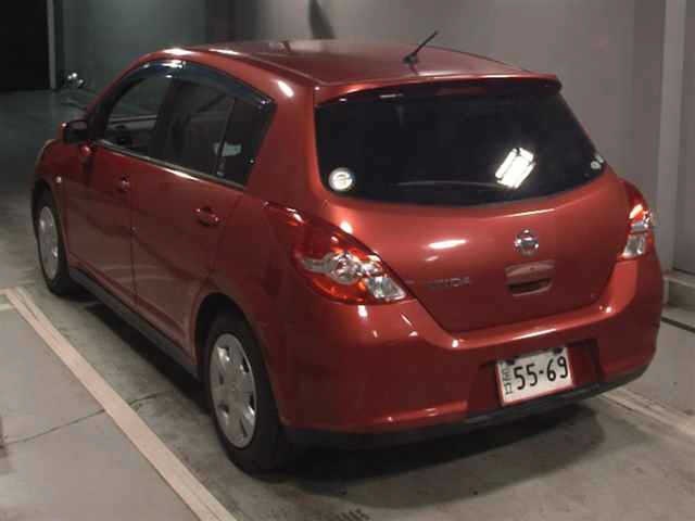 NISSAN TIIDA