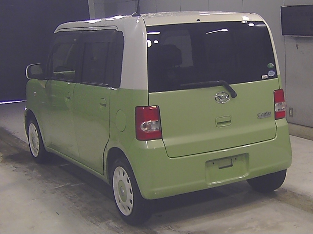 DAIHATSU MOVE CONTE