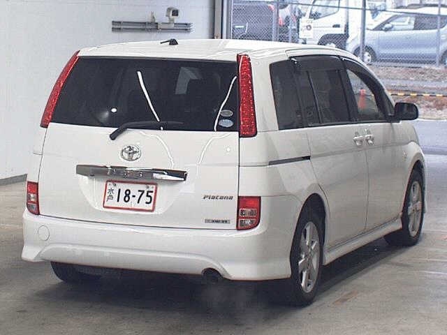 TOYOTA ISIS