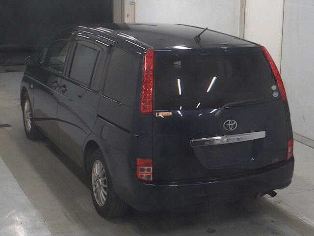 TOYOTA ISIS