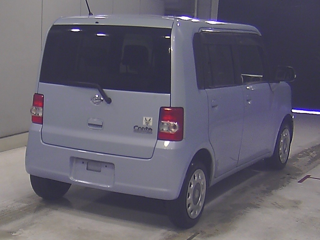 DAIHATSU MOVE CONTE
