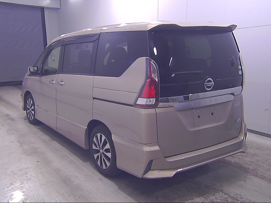 NISSAN SERENA