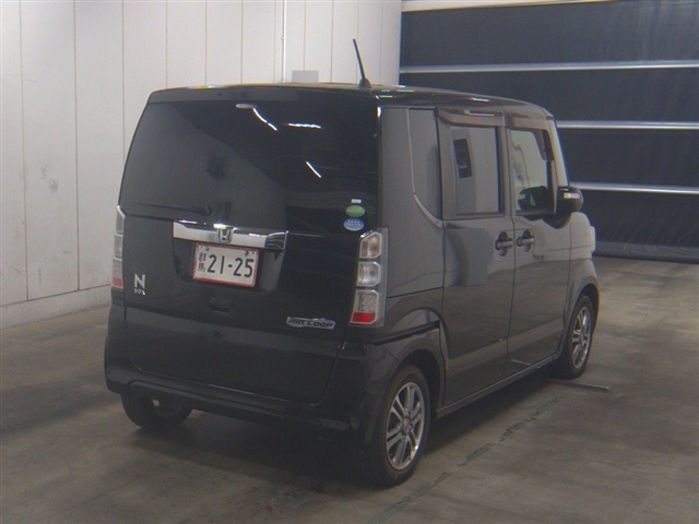 HONDA N-BOX