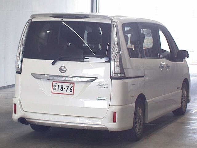 NISSAN SERENA