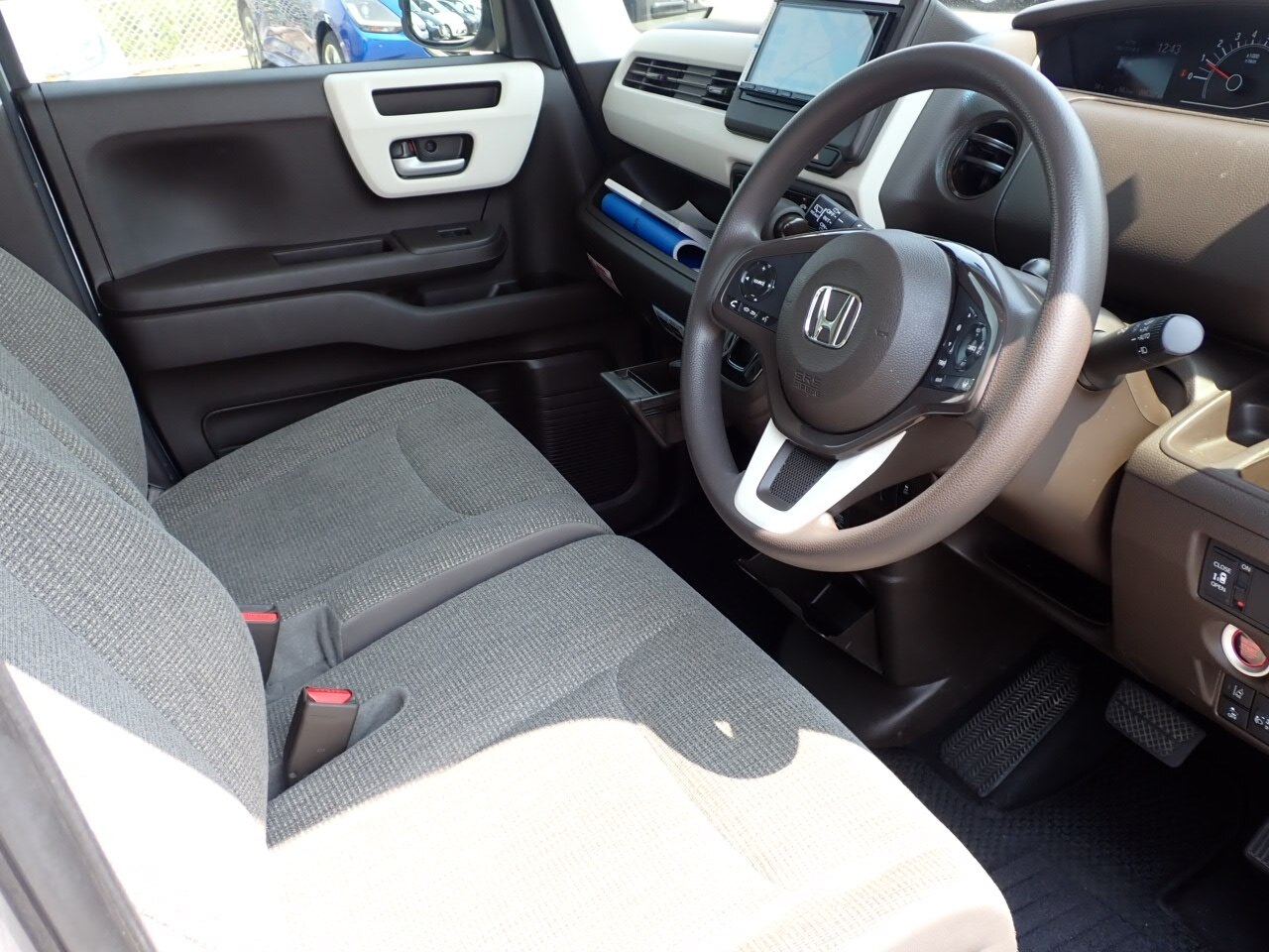 HONDA N-BOX
