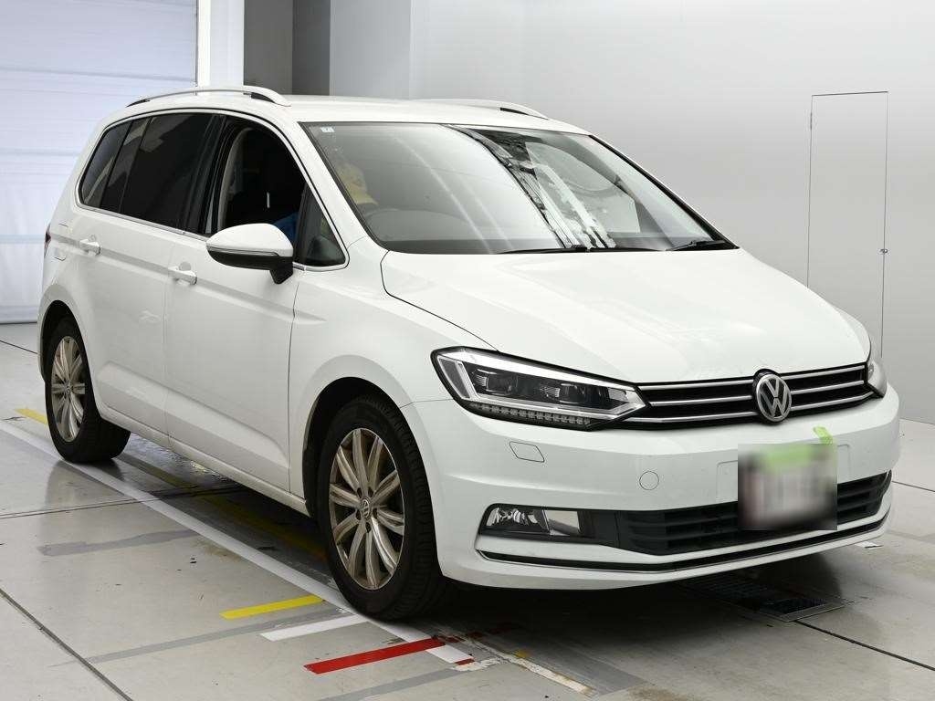 VOLKSWAGEN TOURAN