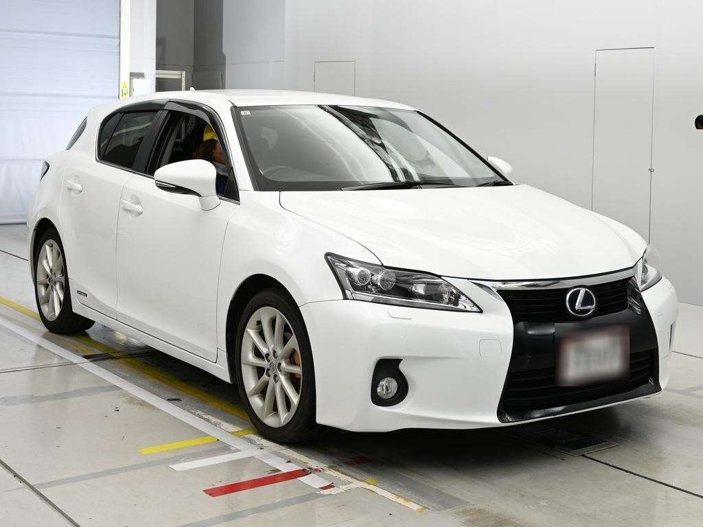 LEXUS CT200H