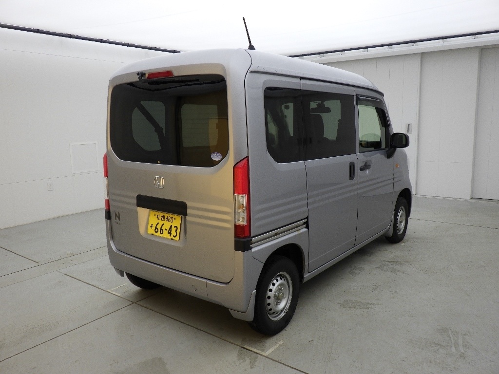 HONDA N-VAN