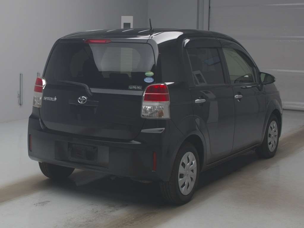 TOYOTA SPADE