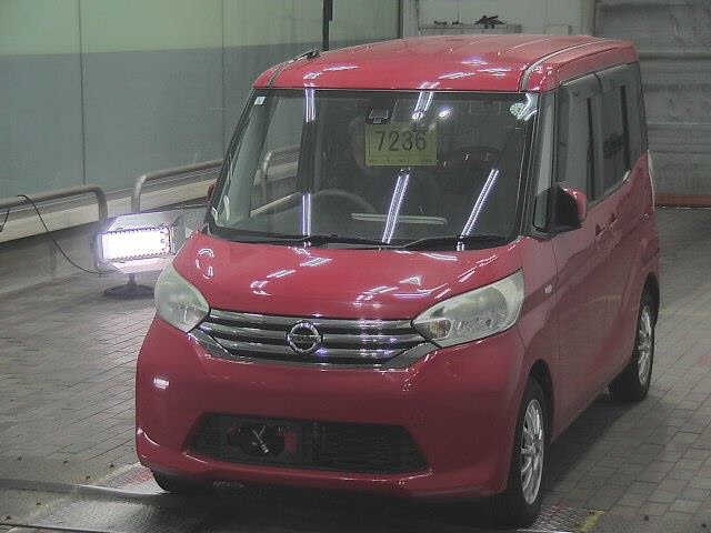 NISSAN DAYZ ROOX