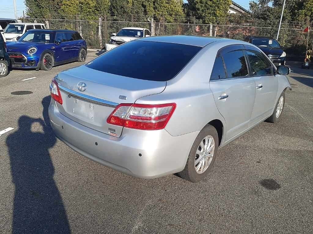TOYOTA PREMIO