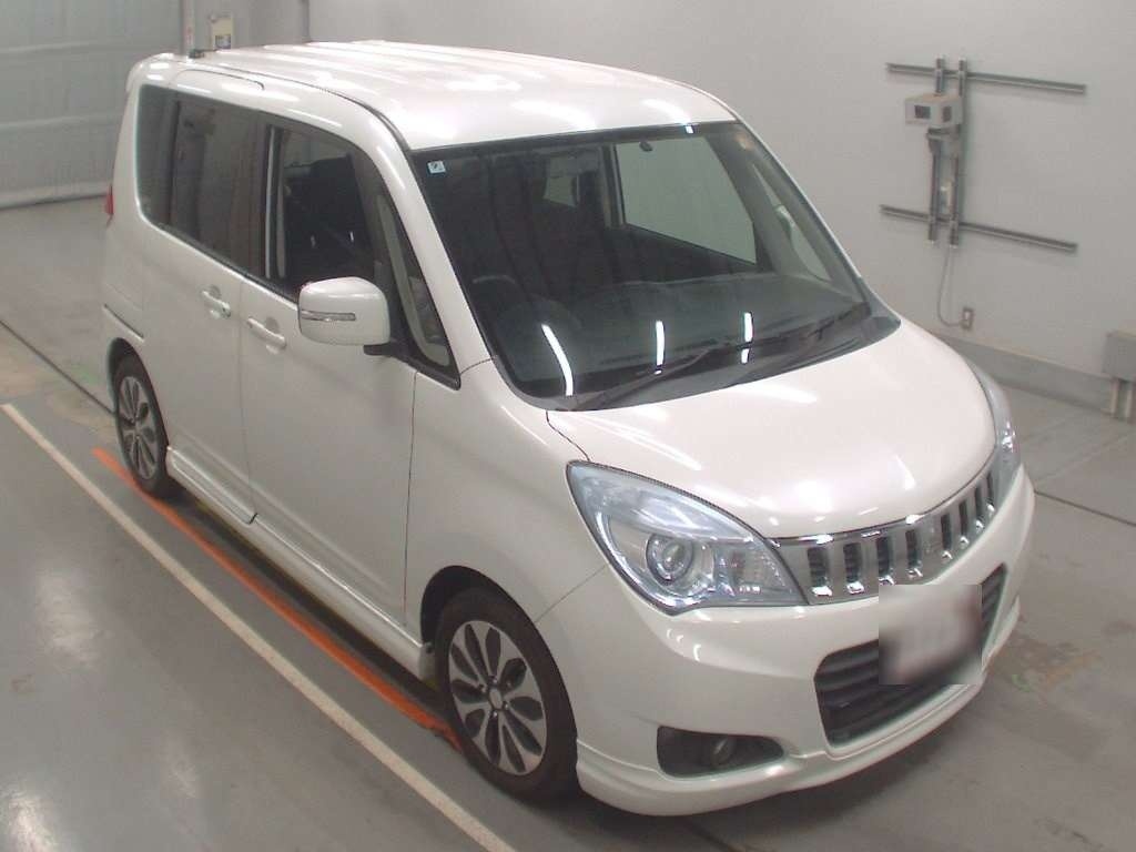 MITSUBISHI DELICA D:2