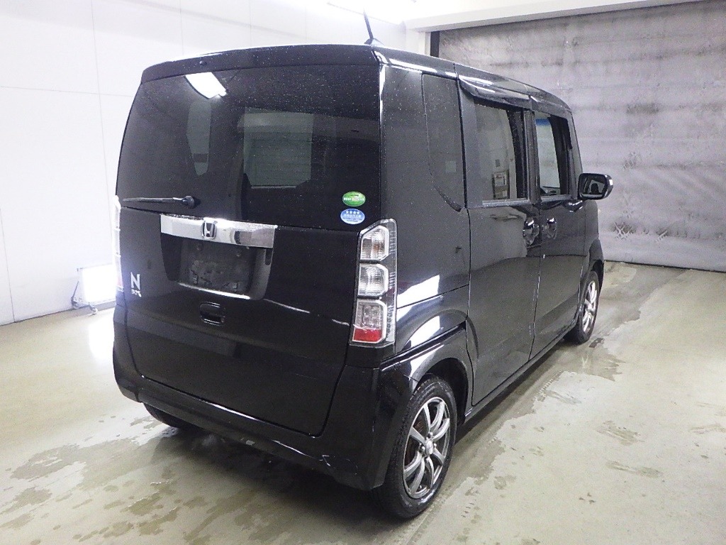 HONDA N-BOX