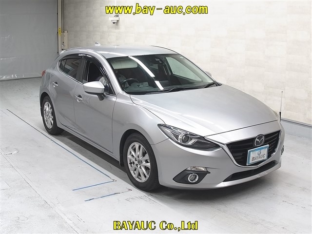 MAZDA AXELA