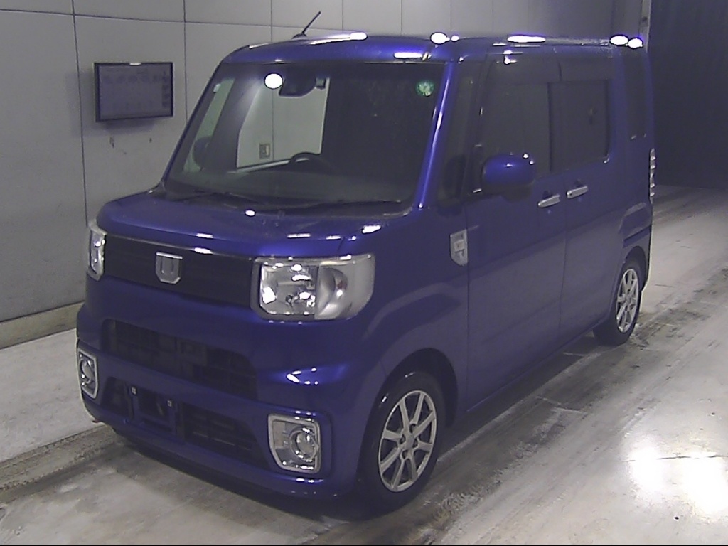 DAIHATSU WAKE