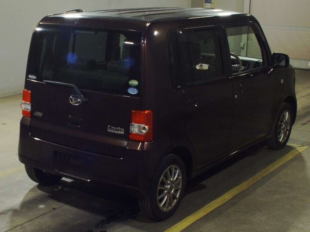 DAIHATSU MOVE CONTE