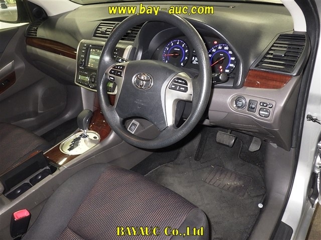 TOYOTA PREMIO