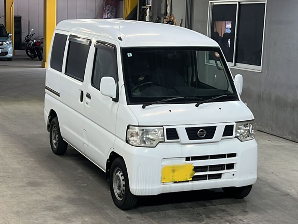 NISSAN NV100 CLIPPER