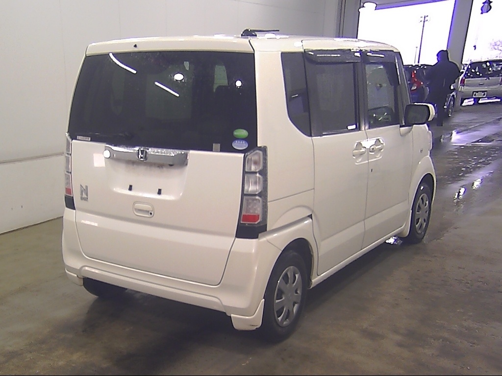 HONDA N-BOX
