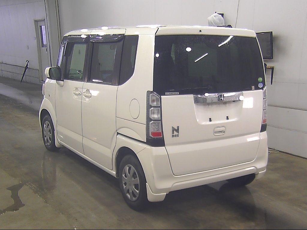 HONDA N-BOX