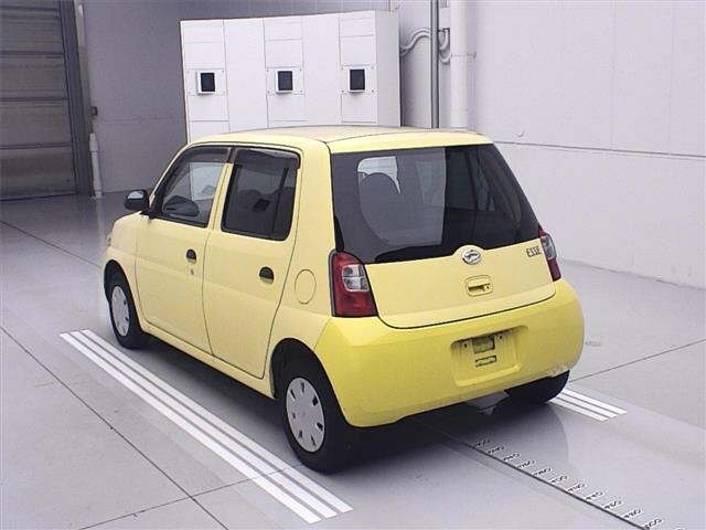 DAIHATSU ESSE
