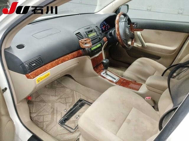 TOYOTA PREMIO