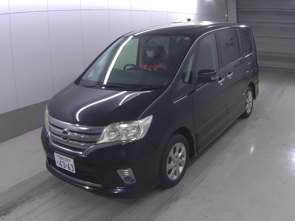 NISSAN SERENA