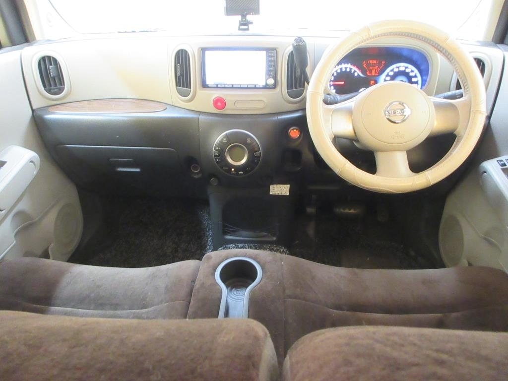NISSAN CUBE