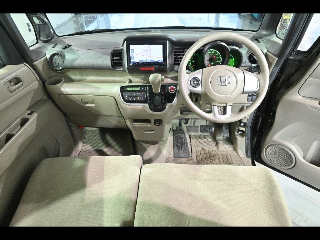 HONDA N-BOX