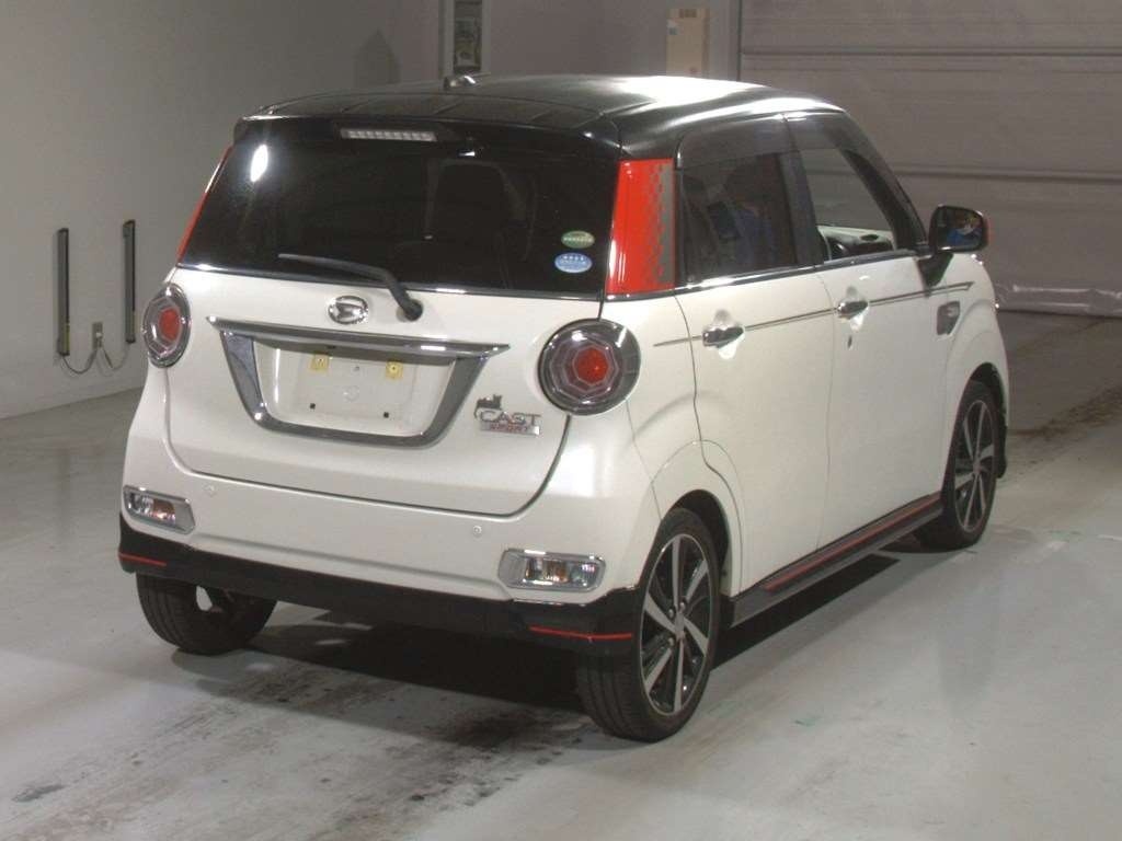 DAIHATSU CAST